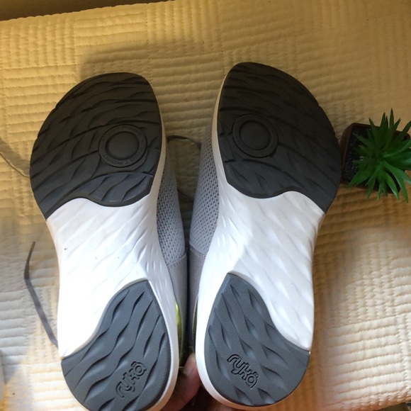 Ryka - Picture 5 of 7